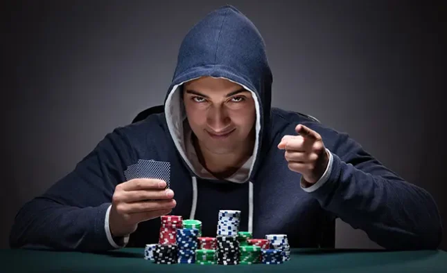 Poker Bluffing Tactics: Types, Tips, and When to Use Them